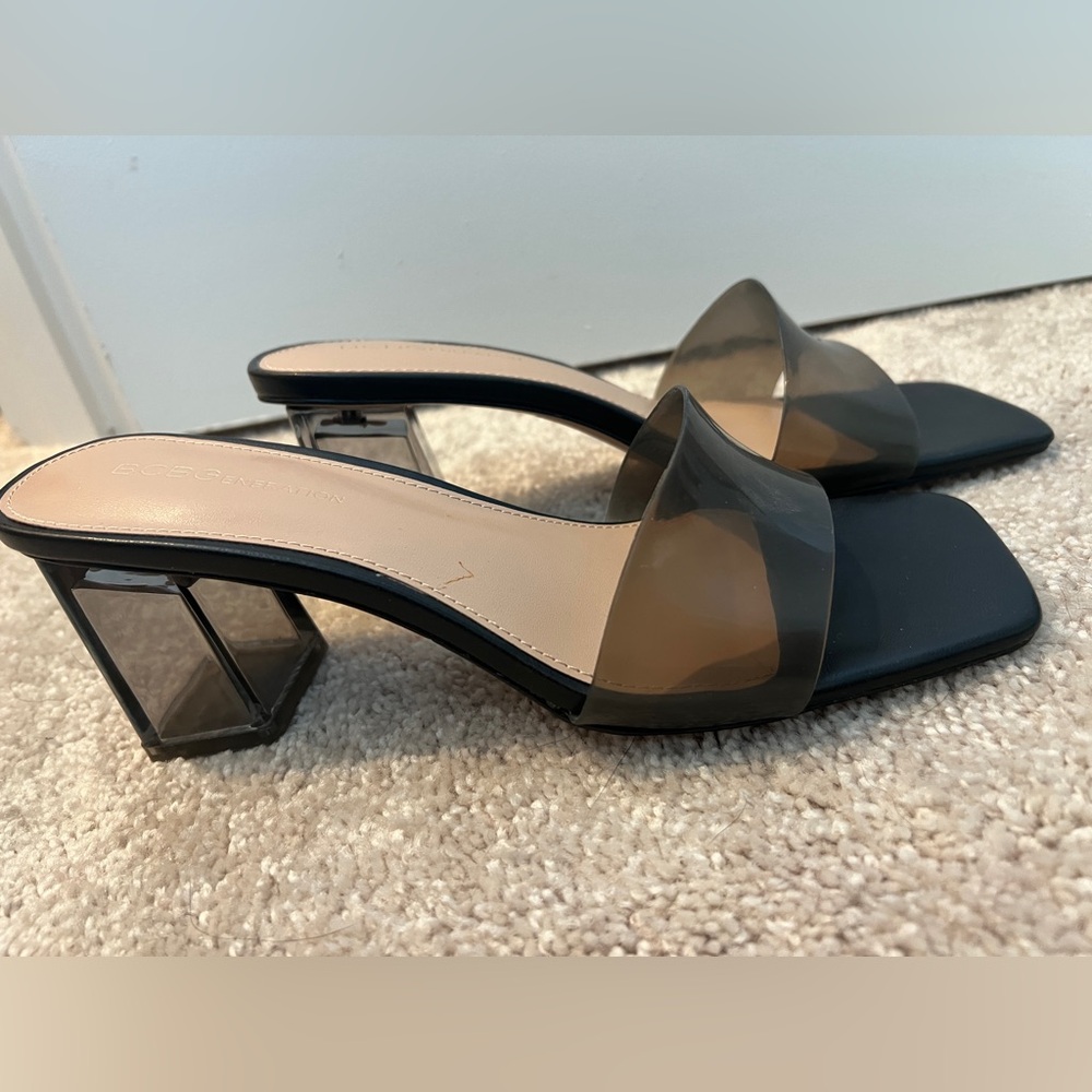 Super cute BCBG heels, never worn!